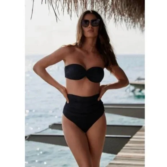 Melissa Odabash
Lyon Black High Waist Bandeau Bikini set - Picture 4 of 7